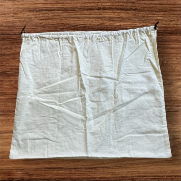 Cole Haan Dust Cover - Picture 2 of 4